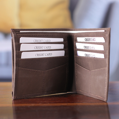 Herren-Geldbörse aus Leder - Bifold-Geldbörse für Herren aus braunem Leder mit abnehmbarem Ausweisfach
