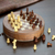 Mini ajedrez de madera. - Juego de ajedrez redondo hecho a mano de madera de acacia y kadam de la India.