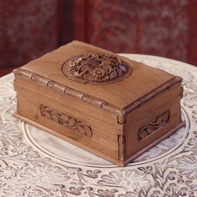 Wood jewelry box, Chinar Dome
