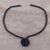 Anhänger-Halskette mit Perlen aus Ebenholz, 'Exotische Sonnenblume'. - Sonnenblumen-Ebenholz-Ebenholzperlen-Halskette aus Indien