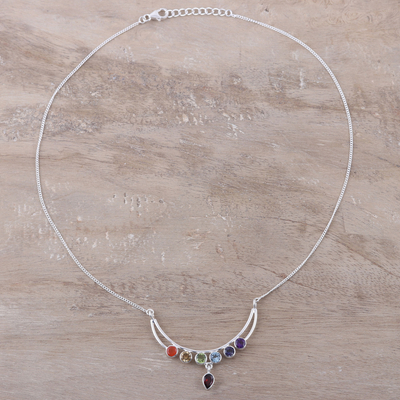 Halskette mit Anhängern aus mehreren Edelsteinen - Handgefertigte Chakra-Halskette aus Sterlingsilber und mehreren Edelsteinen