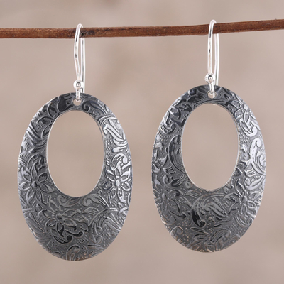 Sterling silver dangle earrings, 'Floral Ovals' - Oxidized Oval Floral Sterling Silver Earrings from India