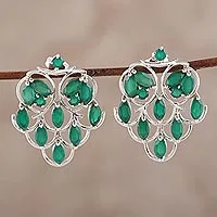 aretes colgantes de ónix - Aretes colgantes de ónix verde hechos a mano en la India