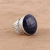 Anillo de lapislázuli para hombre, 'Royal Facets' - Anillo de lapislázuli para hombre de 12 quilates procedente de la India