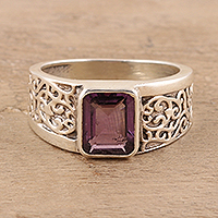 Amethyst ring, 'Purple Glisten'