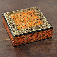 Pappmaché-Untersetzer, „Kashmir Warmth“ (6er-Set) - Orangefarbene Pappmaché-Untersetzer mit Blumenmotiv (6er-Set)