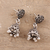 Kronleuchter-Ohrringe aus Sterlingsilber - Florale Jhumki Kronleuchter-Ohrringe aus Sterlingsilber aus Indien