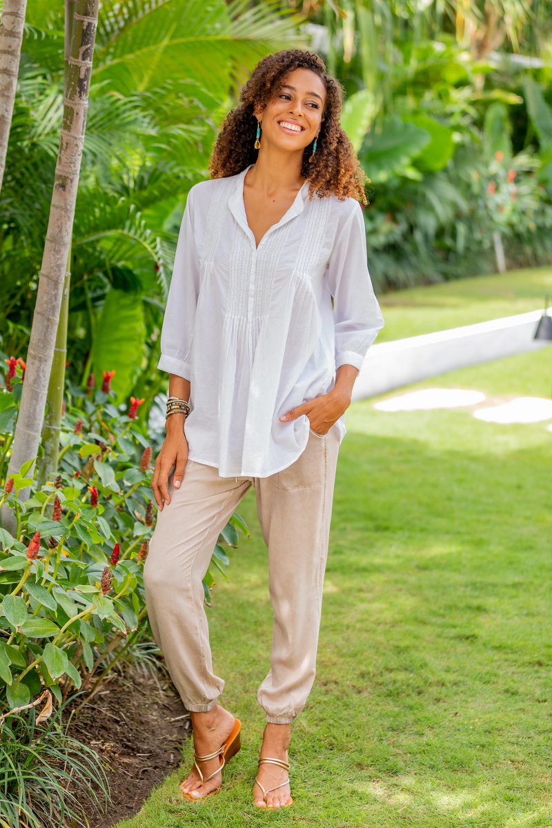 【foufou】classical pintuck blouse（新品・未使用） White Cotton Blouse with Beadwork and Pintucks - Udaipur Lake in