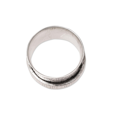 Sterling silver spinner ring, 'Rotating Trunk' - Tree Bark Pattern Sterling Silver Spinner Ring from India