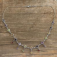 Collar de eslabones de piedras preciosas múltiples, 'Luz brillante' - Collar de eslabones de piedras preciosas múltiples elaborado en la India