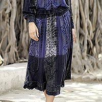 Falda campesina de rayón, 'Tapestry' - Falda campesina con estampado de rayón bordado en azul y gris