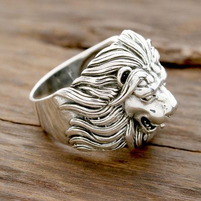 Men's sterling silver ring, 'King's Roar' - Men's Sterling Silver Lion Ring from India
