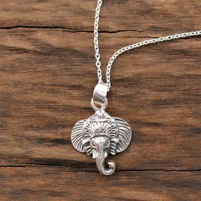 Halskette mit Anhänger aus Sterlingsilber - Ganesha-Halskette aus Sterlingsilber, hergestellt in Indien