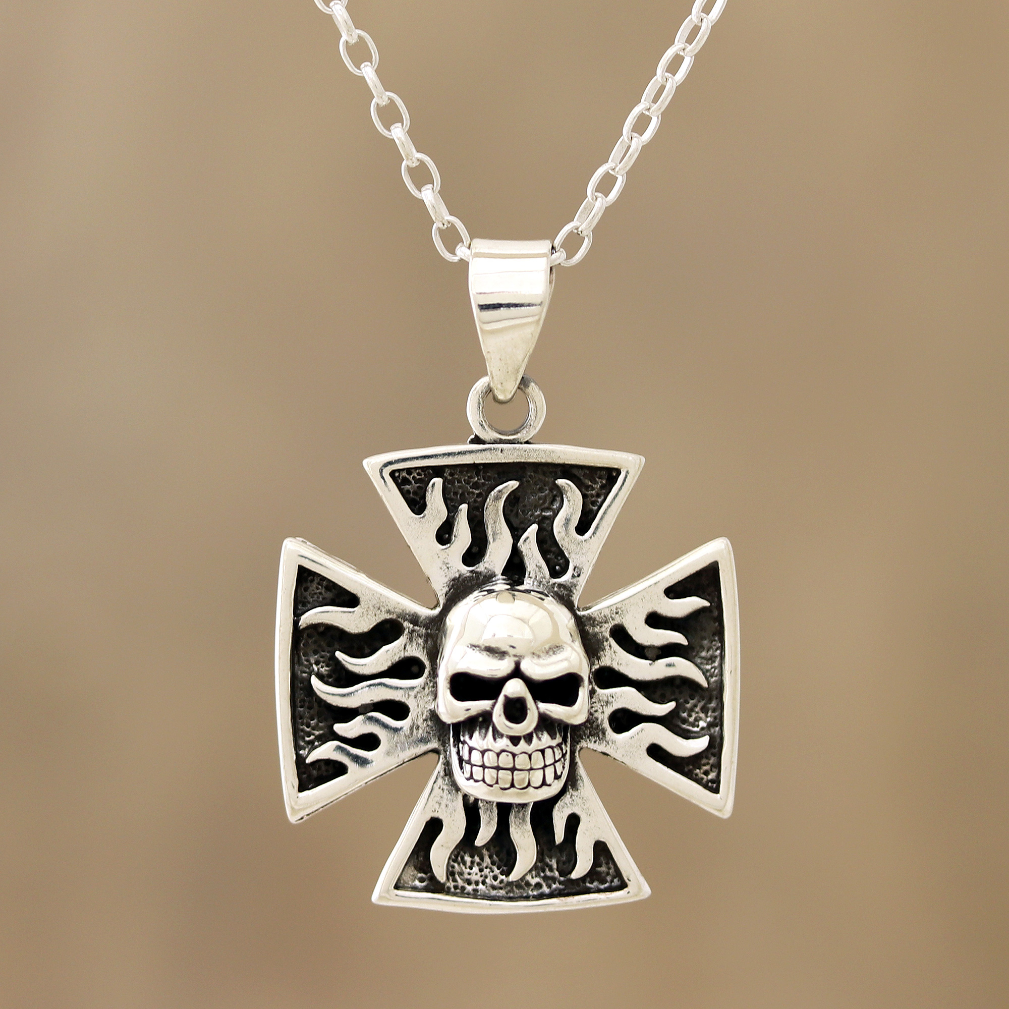 skull cross necklace