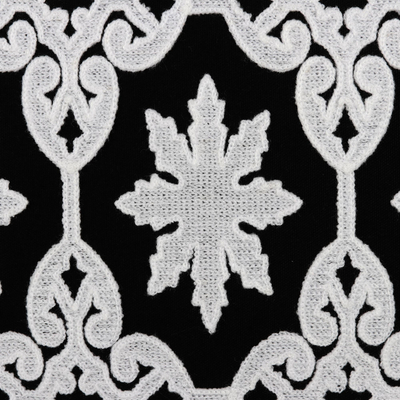 Fundas de cojines de algodón, (par) - Dos fundas de cojín de algodón bordado en blanco y negro