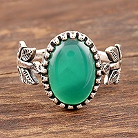 Onyx cocktail ring, 'Bold Oval' - Leaf Motif Green Onyx Ring from India