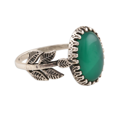 Onyx cocktail ring, 'Bold Oval' - Leaf Motif Green Onyx Ring from India