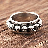 Sterling silver spinner ring, Skull Row