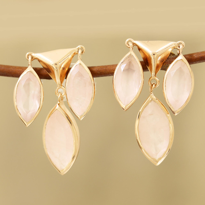 Rosévergoldete Kronleuchter-Ohrringe aus Rosenquarz - Rosévergoldete Rosenquarz-Kronleuchter-Ohrringe aus Indien