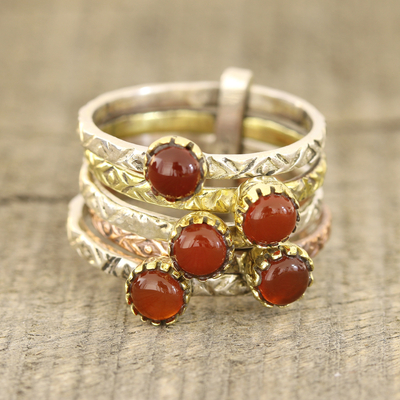 Onyx-Ring mit mehreren Steinen - Rot-orangefarbener Onyx-Mehrsteinring aus Indien