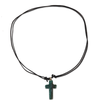 Achat-Anhänger-Halskette - Halskette mit Kreuzanhänger aus grünem Achat, hergestellt in Indien