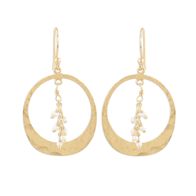 Pendientes colgantes de perlas cultivadas chapadas en oro - Pendientes colgantes de perlas cultivadas chapadas en oro de la India