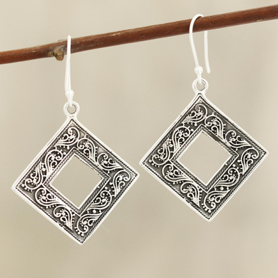 Pendientes colgantes de plata de ley - Aretes colgantes de plata esterlina con patrón de vid de la India