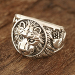 Men's sterling silver ring, 'Lion Window' - Men's Lion-Themed Sterling Silver Ring from India