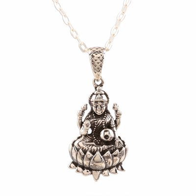 Collar colgante de plata de ley, 'Glorious Lakshmi' - Collar colgante de plata de ley hindú de la India