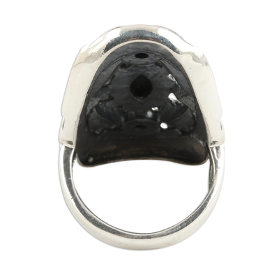 Onyx cocktail ring, 'Leaves of Midnight' - Leaf-Pattern Onyx Cocktail Ring from India