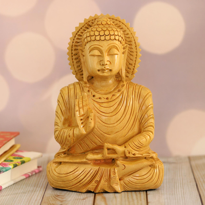 Holzskulptur, „Buddhas Gelassenheit“. - Handgeschnitzte Kadam-Holz-Buddha-Skulptur aus Indien