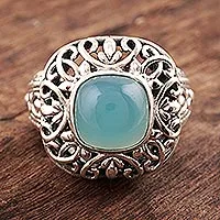 Anillo de cóctel de calcedonia, 'Princesa fascinante' - Anillo de cóctel de calcedonia azul estampado de la India