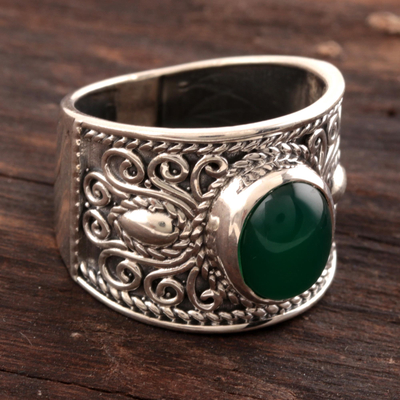 Onyx single-stone ring, 'Patterned Green' - Green Onyx Oval Single-Stone Ring from India
