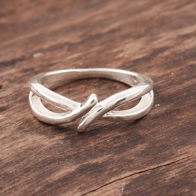 Sterling silver band ring, Illusory Knot