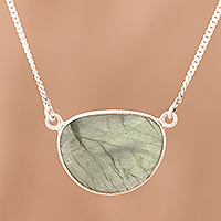 Labradorite pendant necklace, 'Aurora Veins' - Natural Labradorite Pendant Necklace Crafted in India