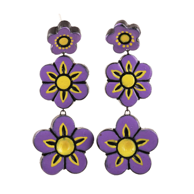 Keramik-Baumelohrringe, 'Lavendel Trio'. - Handwerklich gefertigte Ohrringe aus Blumenkeramik aus Indien