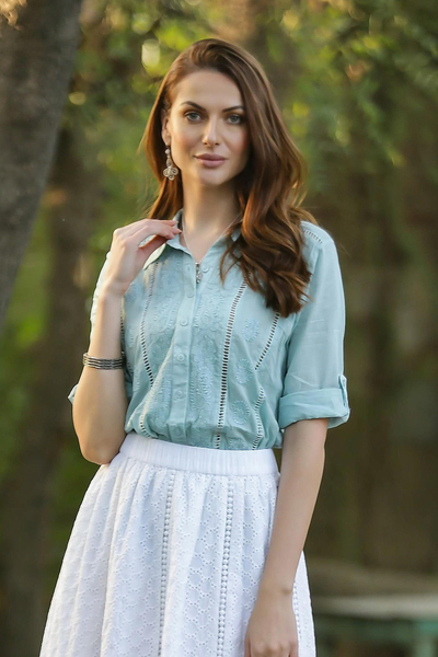 Bestickte Baumwollbluse, „Elegant in Mint“ – Feminine Mintgrün-Bluse aus reiner Baumwolle aus Indien