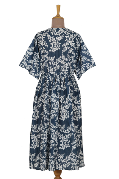 Chorhemdkleid aus Baumwolle - Blaues und weißes Baumwollkleid mit Siebdruck