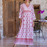 Vestido largo de algodón, 'Boho Fantasy' - Maxi vestido de algodón con estampado floral rosa