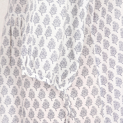 Vestido babydoll de algodón estampado, 'Warm Days' - Vestido con cordón de algodón floral serigrafiado de la India