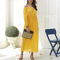 Vestido largo de algodón con hombros descubiertos, 'Marigold Muse' - Vestido largo amarillo con hombros descubiertos Marigold