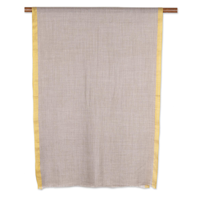 Schal aus Wolle und Seide, 'Sonne und Wolken' - Indischer, handgefertigter Schal aus grauer und gelber Wolle