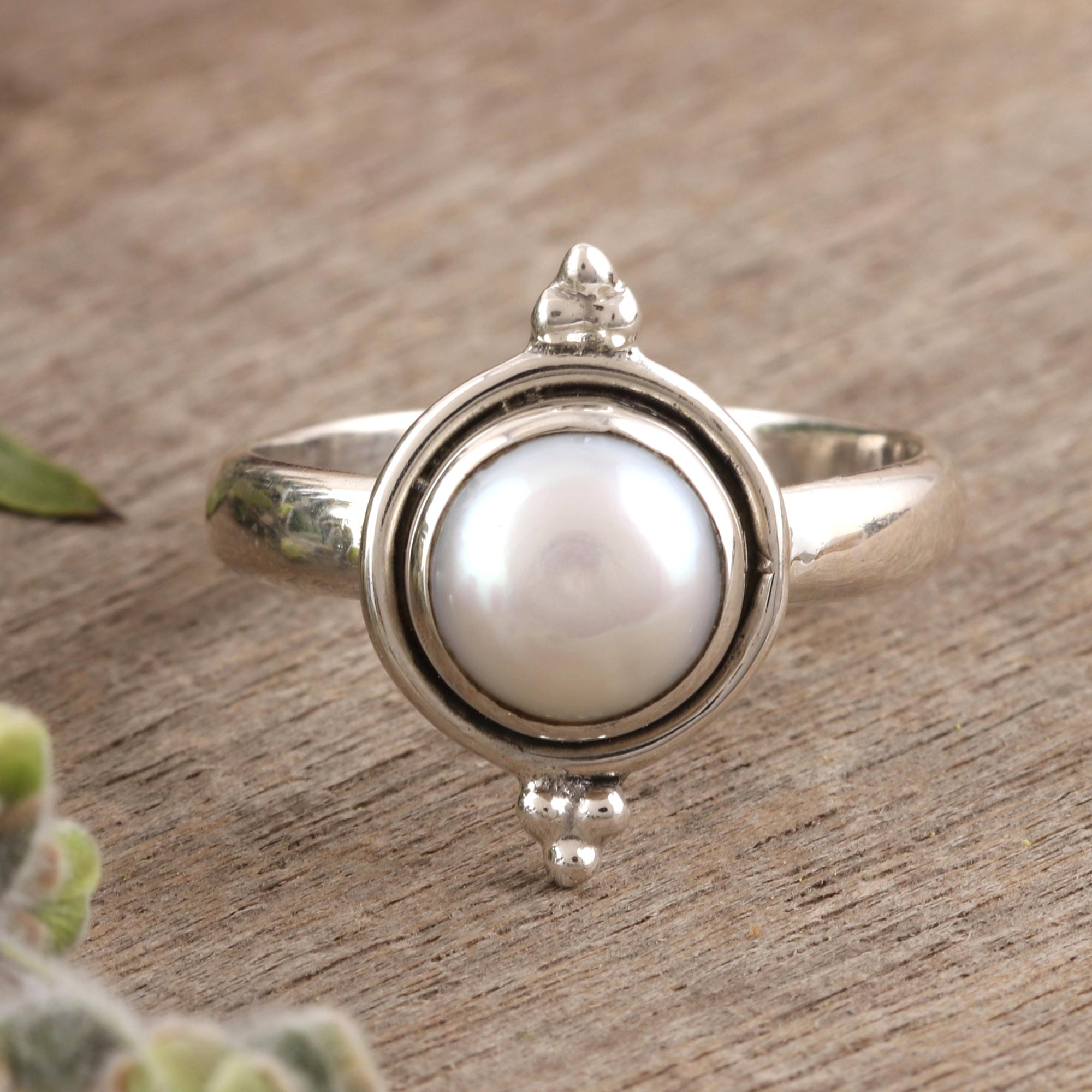 UNICEF Market | Luminous Cultured White Pearl Ring - Moon Memory