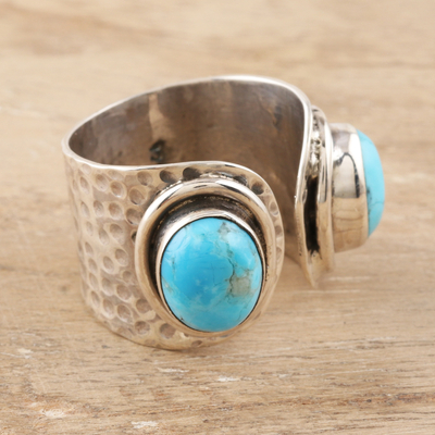 Sterling silver wrap ring, 'Agra Alliance' - Hammered Silver and Reconstituted Turquoise Wrap Ring