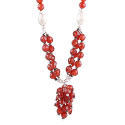 Halskette mit Anhänger aus Onyxperlen - Rote Onyx-Perlen-Anhänger-Halskette aus Indien