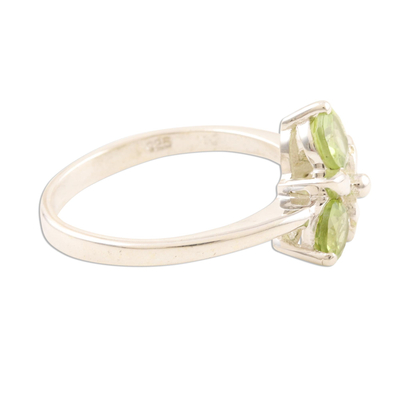 Peridot cocktail ring, 'August Leaves' - Peridot Cluster Sterling Silver Cocktail Ring