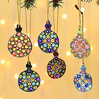 Handbemalte Ornamente, „Holiday Colors“ (6er-Set) - Handbemalte mehrfarbige Weihnachtsornamente (6er-Set)