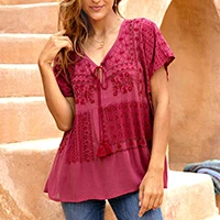 Blusa de viscosa bordada, 'Wine Country' - Blusa de viscosa bordada y con cuentas