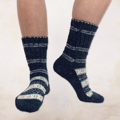 Calcetines estilo pantuflas tejidos a mano - Calcetines gruesos estilo zapatilla azul medianoche tejidos a mano de la India