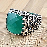 Men's onyx ring, 'Tower Guard' - Men's Sterling Silver and Green Onyx Ring